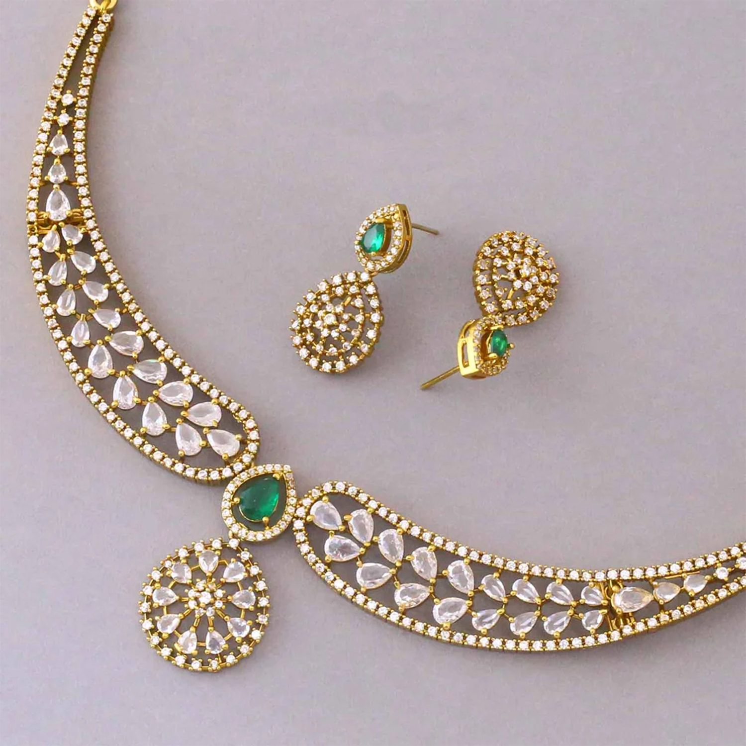 Emerald Edel Victorian Jewellery Set - New Arrival