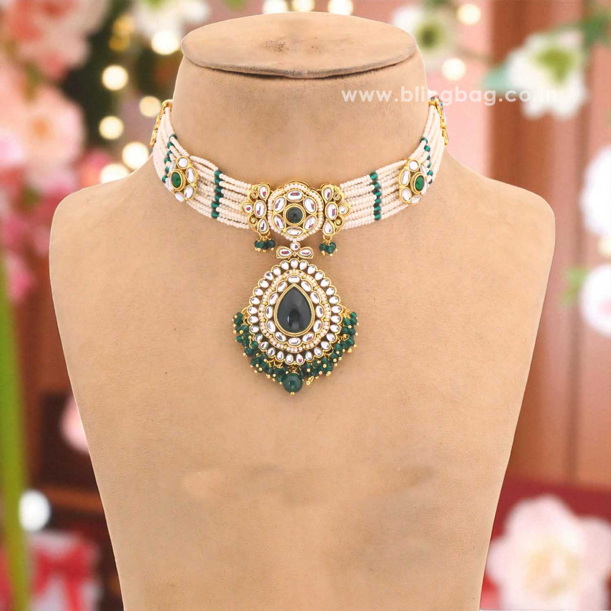 Emerald Sumedha Kundan Jewellery Set
