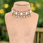 Golden Asmina Kundan Jewellery Set