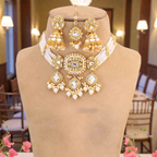 Ivory Aashi Kundan Jewellery Set