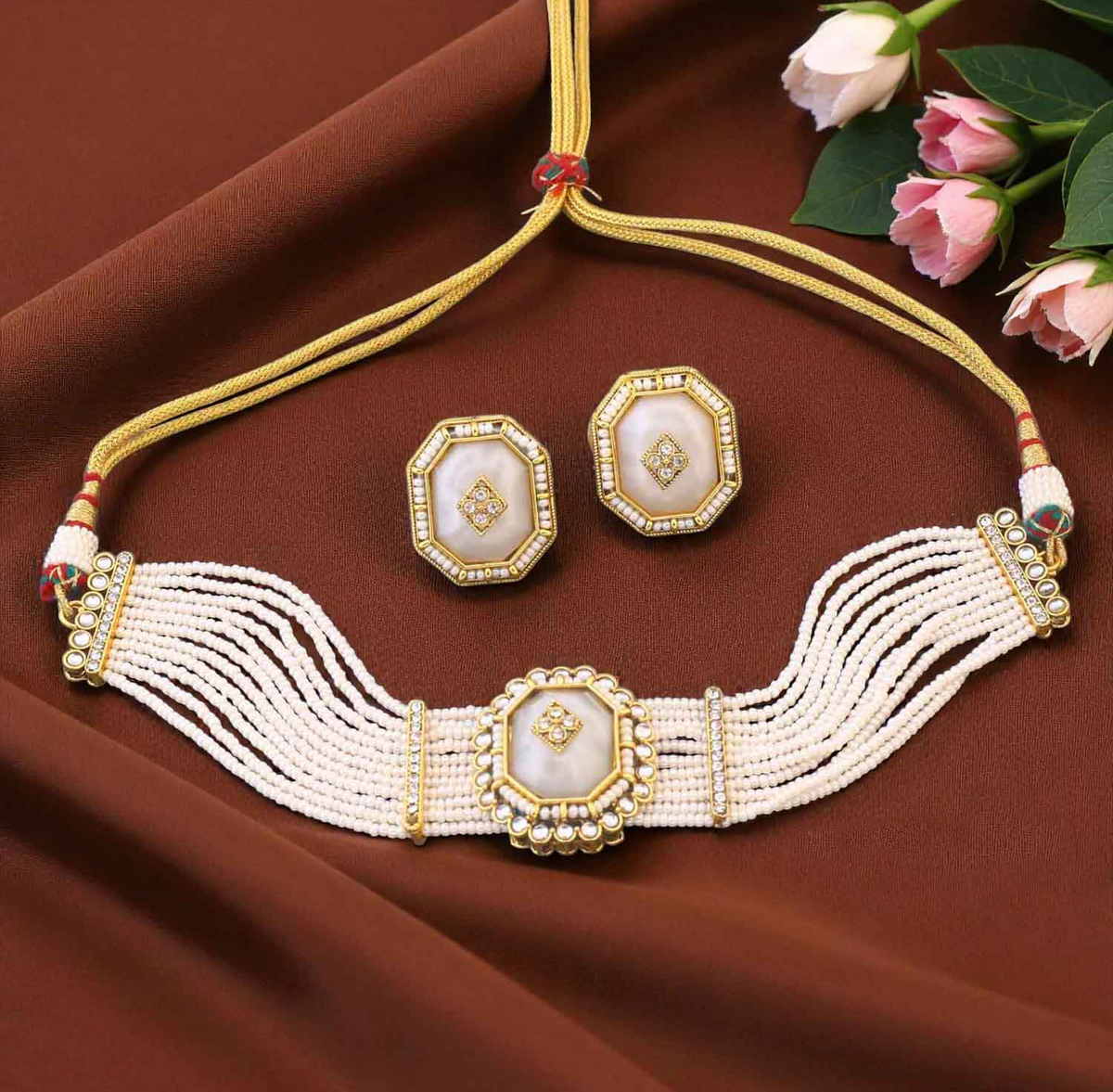 Ivory Tithi Kundan Jewellery Set